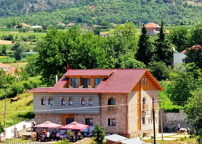 Bujtina Celiku